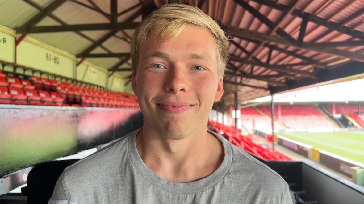 mattdeanbbc's tweet image. #gtfc have cleared up why Jason Daði Svanþórsson was wearing a protective boot last night.

They say it’s to support symptoms for a known niggle he’s got.

He’s due back in training soon.