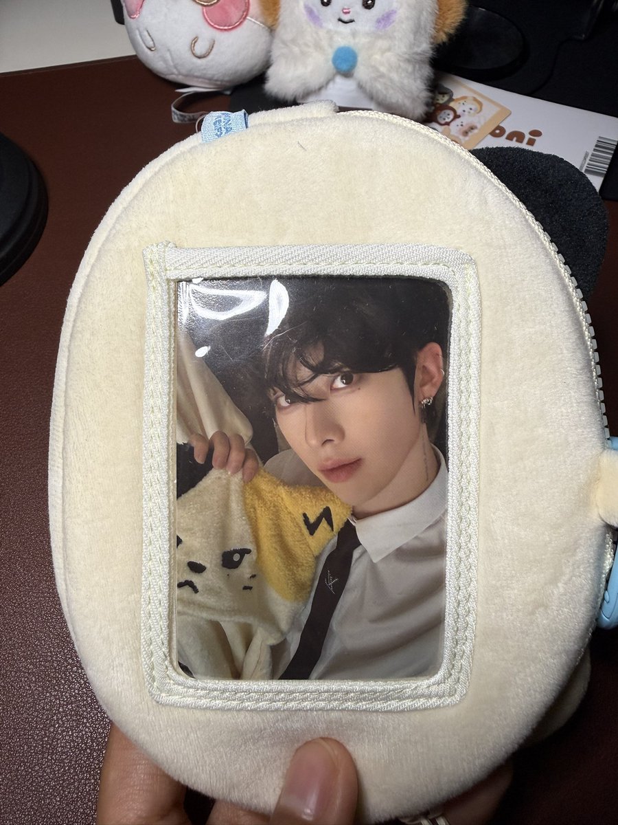 ericaratzerose's tweet image. The pc is kinda bent arrived in its slot. So be careful if you want to put your pc in here