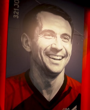 leo_vncs's tweet photo. @AthleticoPR @arenadabaixada_ @UmbroBrasil era para ser o Pablo? https://t.co/M6dvcvzacH