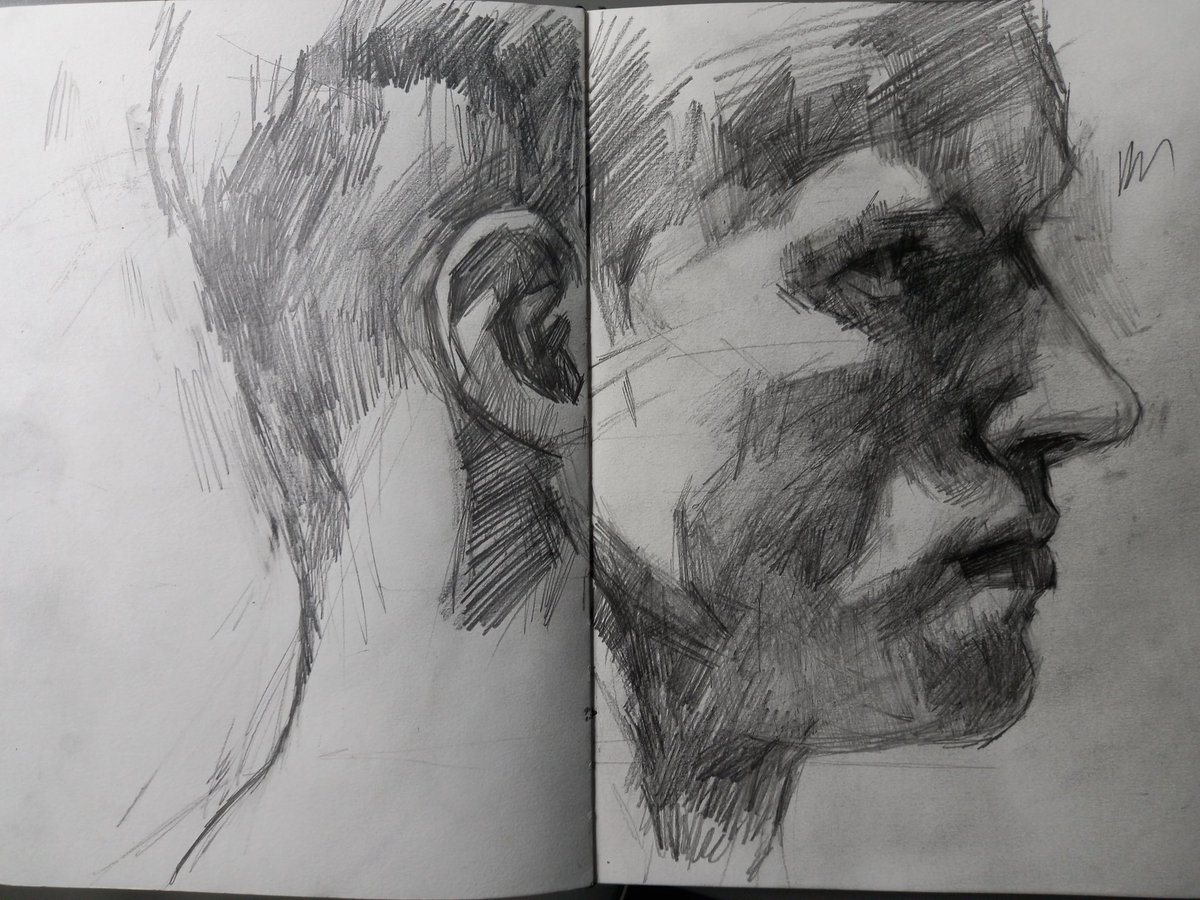 Pencil drawing from my sketchbook 

#art #drawing #portrait #pencil #pencilart #sketch #artistsontwitter #artworktimeline #artworks