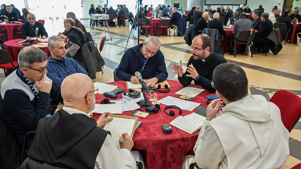 Si è svolta a #Roma la 104ª Assemblea #USG. Per la Direzione Generale ha partecipato p. Carlos Caetano, vicario generale. Nel suo messaggio, <a href="/Pontifex_it/">Papa Leone XIV</a> ha richiamato l’importanza di abitare con responsabilità l’era digitale.
