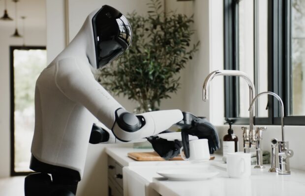 AndroidPlanet's tweet image. Een android die de afwas doet: alles wat je moet weten over humanoïde robots → androidplanet.nl/nieuws/humanoi… door Erwin Vogelaar