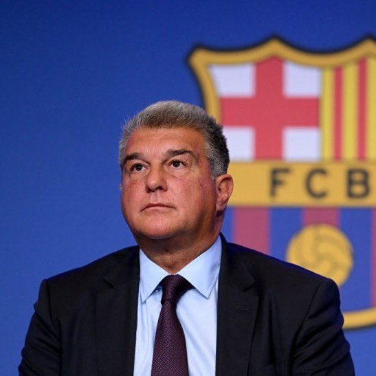 🚨🚨🚨🚨🚨🚨 لابورتا : 

هم [ريال مدريد] دائمًا في الصف الأول يحضرون كل جلسة في قضية نيغريرا. 

يُطولونها ويُمطونها كالعلكة، لأنهم يعرفون جيداً أنه لا يوجد شيء.

لكنها تبقى أداة مريحة لنشر كذبة كبرى "أن برشلونة اشترى الحكام".