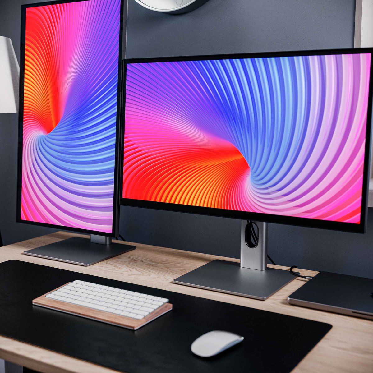 AlogicCorp's tweet image. The ALOGIC Clarity 27” UHD Monitor brings every frame to life in ultra-sharp 4K. ✨

Power, connect &amp;amp; create — all with one built in USB-C hub. 💻

Get this powerhouse at 25% off during our ongoing Black Friday Sale. 

🔗 bit.ly/4l0fC3G

#Clarity27 #ALOGICTech