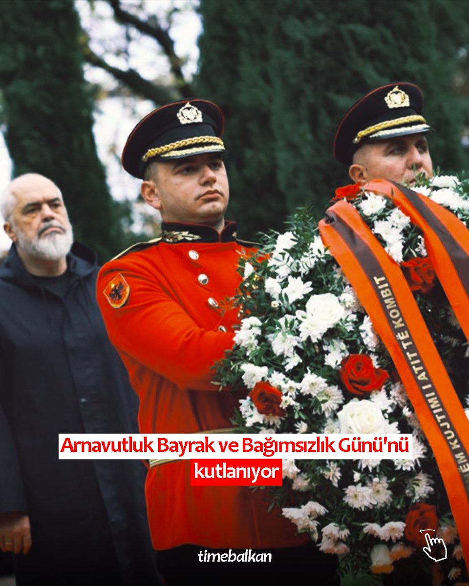 TimeBalkan_'s tweet image. Arnavutluk ve Kosova'da bugün Bayrak ve Bağımsızlık Günü vesilesiyle çeşitli törenler ve etkinlikler düzenleniyor.

📸AA

#arnavutluk #kosova #bayrakgünü #bağımsızlıkgünü #balkanlar