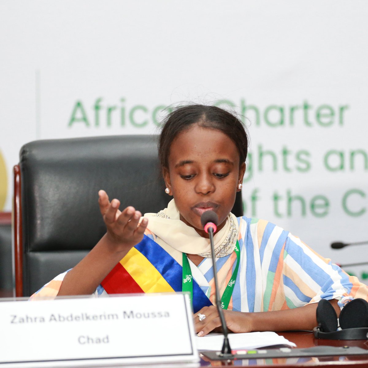 acerwc's tweet image. Le panel dirigé par les enfants addresse ses recommendations au Comité

&quot;Exiger des États membres qu’ils assurent la participation effective des enfants dans tous de prise de décision concernant les droits Bien-être de l’enfant.&quot; Zahra Abdelkerim Moussa, Chad🇹🇩

#ACRWC35