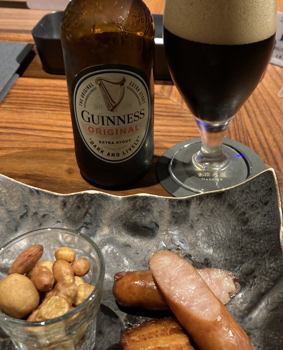 soap_dreamer's tweet image. 仕事帰りは、お世話になっているライブレストランへ。
ピアノ担当の女性、本業はボーカルだそうで、流石のパフォーマンスでした。
帰宅したので、余韻に浸りながら飲み直そう……

画像は一部、イメージです。