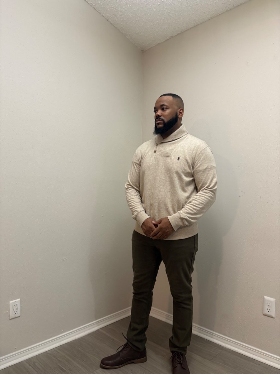 kingtrevor30's tweet photo. Happy Thanksgiving 🦃🍁 https://t.co/yPVZXPLUMm