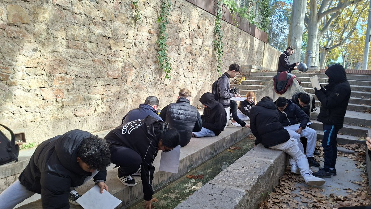Mas_Carandell's tweet image. 🚰Aquesta setmana els nois i les noies dels #PFI-#PTT de #MasCarandell i l&apos;Institut Gaudí, han fet una sortida educativa a la Boca de la Mina, organitzada per @CodolEducacio. L&apos;objectiu, conèixer la #història de com va arribar l&apos;aigua a #Reus
#joves #formació #educació #ods4