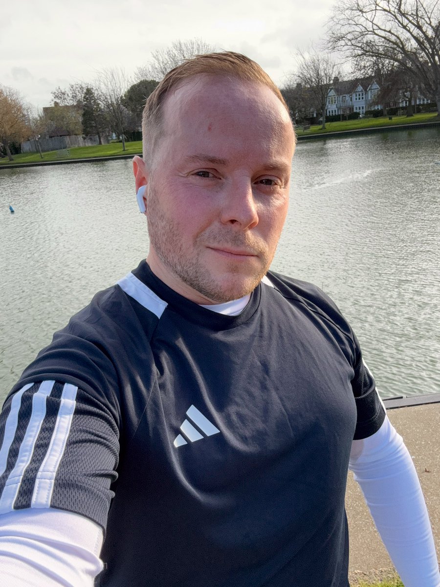 AlphaPaul_UK's tweet image. ⚫️🔵Hot sweaty run and then just emptied my Throne account ready for a busy weekend 💪🏻💵 #throne 
-
Which sub will be the first to send a tribute to my Throne for December? 
#Christmas2025 #birthdaymonth