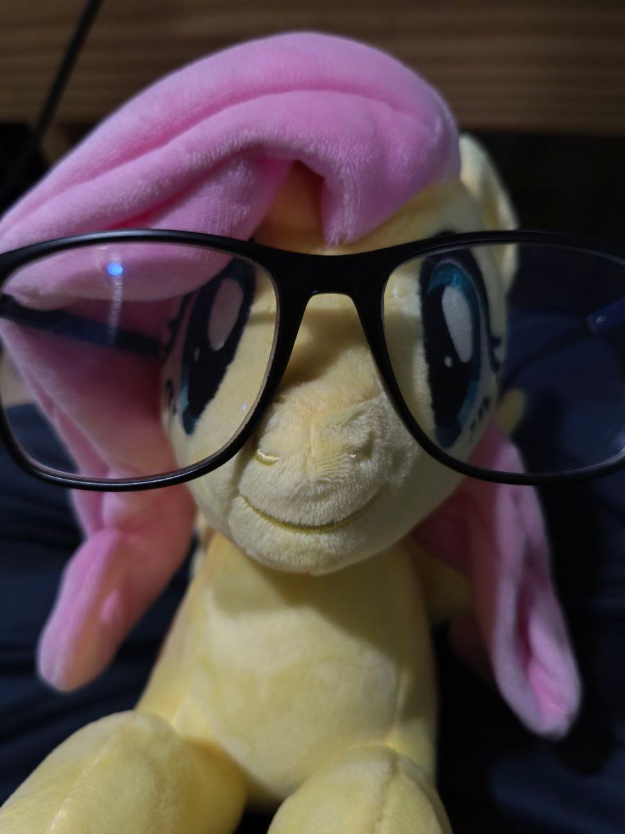 NEOcarloss's tweet image. My Fluttershy plushie finally arrived!🥰🥰💛💛

#mylittlepony #mlpfim #Fluttershy