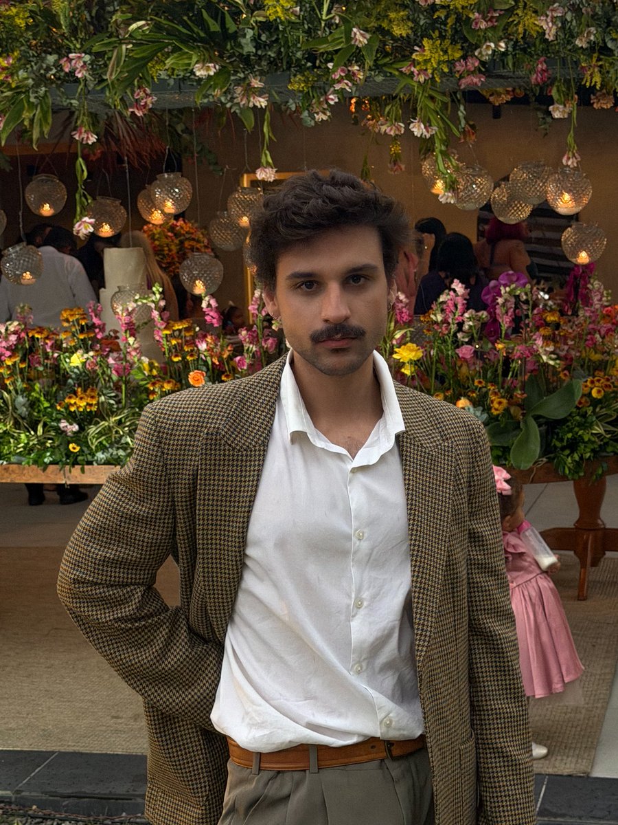 guiarchive's tweet image. 🤵🏻‍♂️