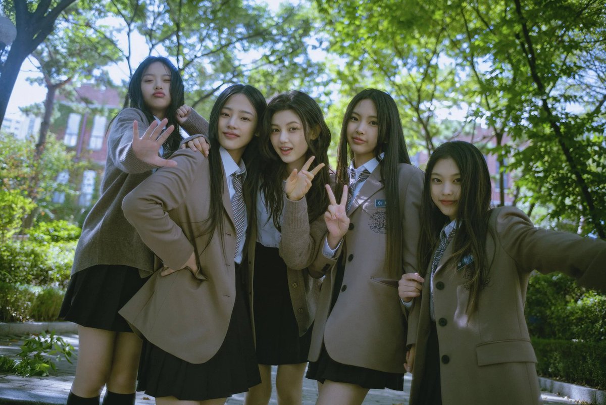 kchartsmaster's tweet image. All 'Song of the Year' winners in MAMA Awards history:

2006: SG Wannabe - Partner For Life  
2007: BIGBANG - Lies  
2008: Wonder Girls - Nobody  
2009: 2NE1 - I Don’t Care  
2010: miss A - Bad Girl Good Girl  
2011: 2NE1 - I Am The Best  
2012: PSY - Gangnam Style  
2013: Cho…