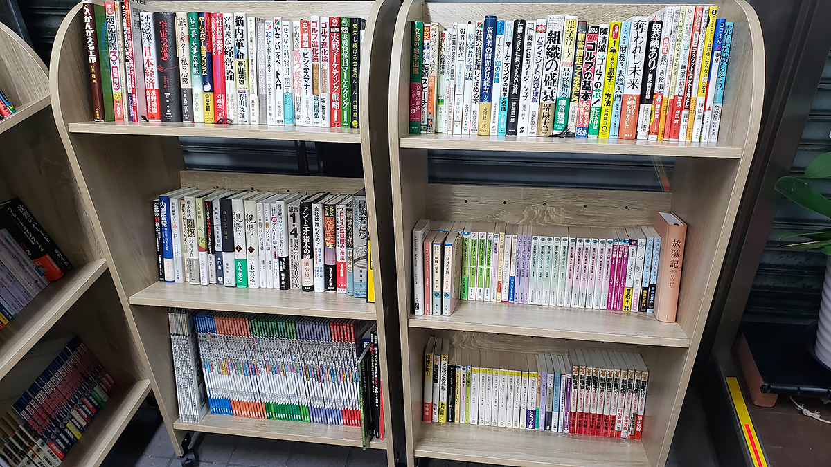 hokutoshobo's tweet photo. いよいよ明日開催！
11月29日（土）「自費出版イベント× 本の交換会」📚✨
会場：京都市下鴨高木町バス停前（北斗プリント社）
10：00～16：00

本を通じて��ながる一日。
お気に入りの本を持って遊びに来てください！
初回なので掘り出し物があるかも！

#自費出版 #本の交換会 #企業公式相互フォロー https://t.co/VdjlvWJD4d