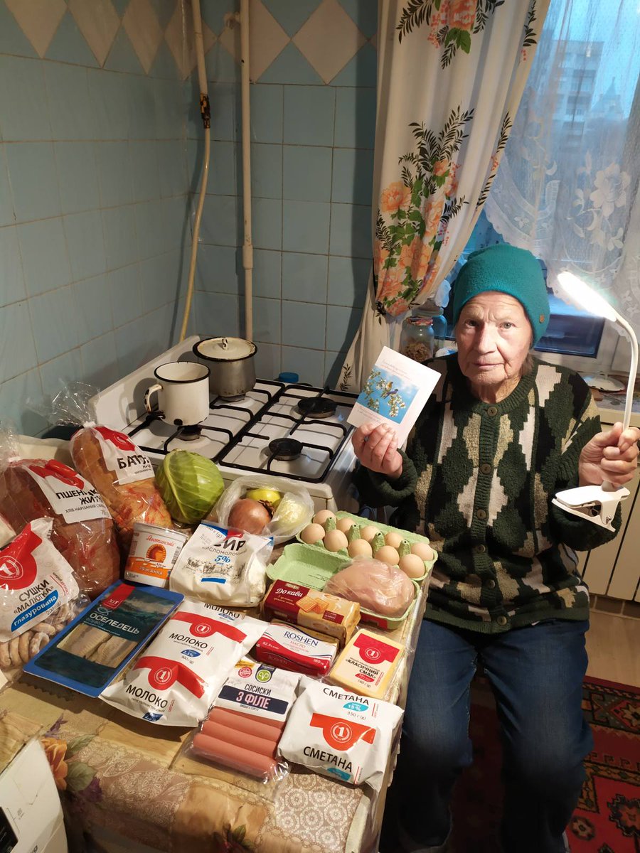 JuliaSubbotina1's tweet image. Svitlana: 
Thank you so much for your help during this difficult time. I was given wish card. I&apos;m blind and can&apos;t read, but they read it to me. Thank you so much for helping us and for your compassion.

7 seniors today and 61 in total this week
My 🅿️ 🅿️ is subbotinawed@gmail.com