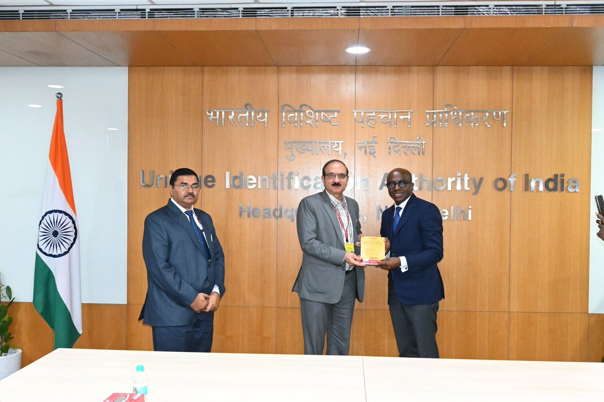 UIDAI's tweet image. A delegation from the Republic of Benin and UNICEF visited UIDAI Head Office in New Delhi. 

The CEO UIDAI briefed the delegation about the Aadhaar ecosystem, focusing on its framework for enrolment, update, authentication, and services delivery.

Detailed discussions offered the…