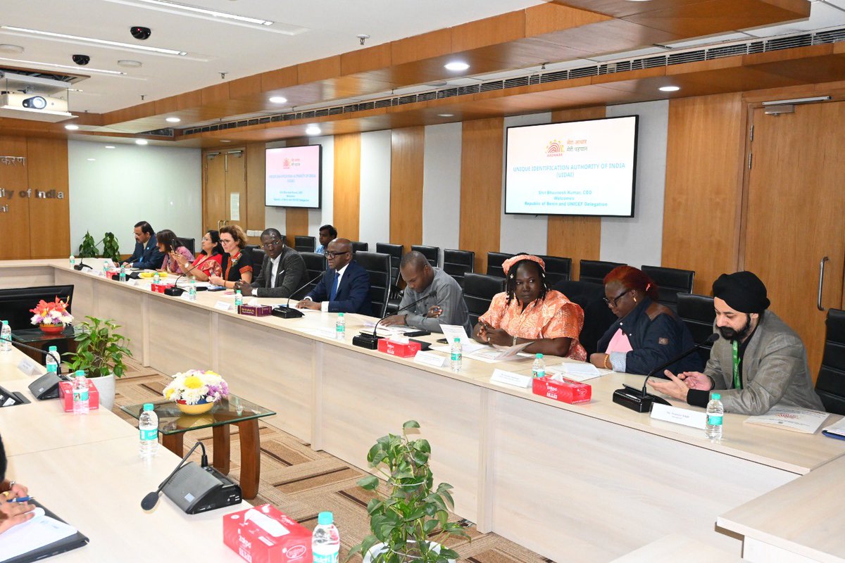 UIDAI's tweet image. A delegation from the Republic of Benin and UNICEF visited UIDAI Head Office in New Delhi. 

The CEO UIDAI briefed the delegation about the Aadhaar ecosystem, focusing on its framework for enrolment, update, authentication, and services delivery.

Detailed discussions offered the…