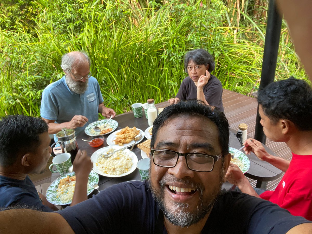 <a href="/BurungIndonesia/">Burung Indonesia</a> Agustus kemarin masih ke lapangan bersama beliau.