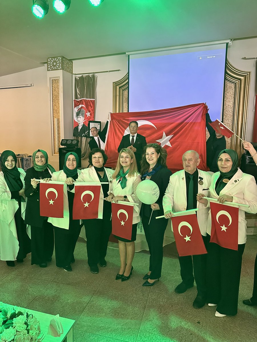 Ersagbkr's tweet photo. Tekirdağ seminerimize katılan tüm ekibimize sonsuz teşekkür ediyorum. https://t.co/TF5oGES1nZ