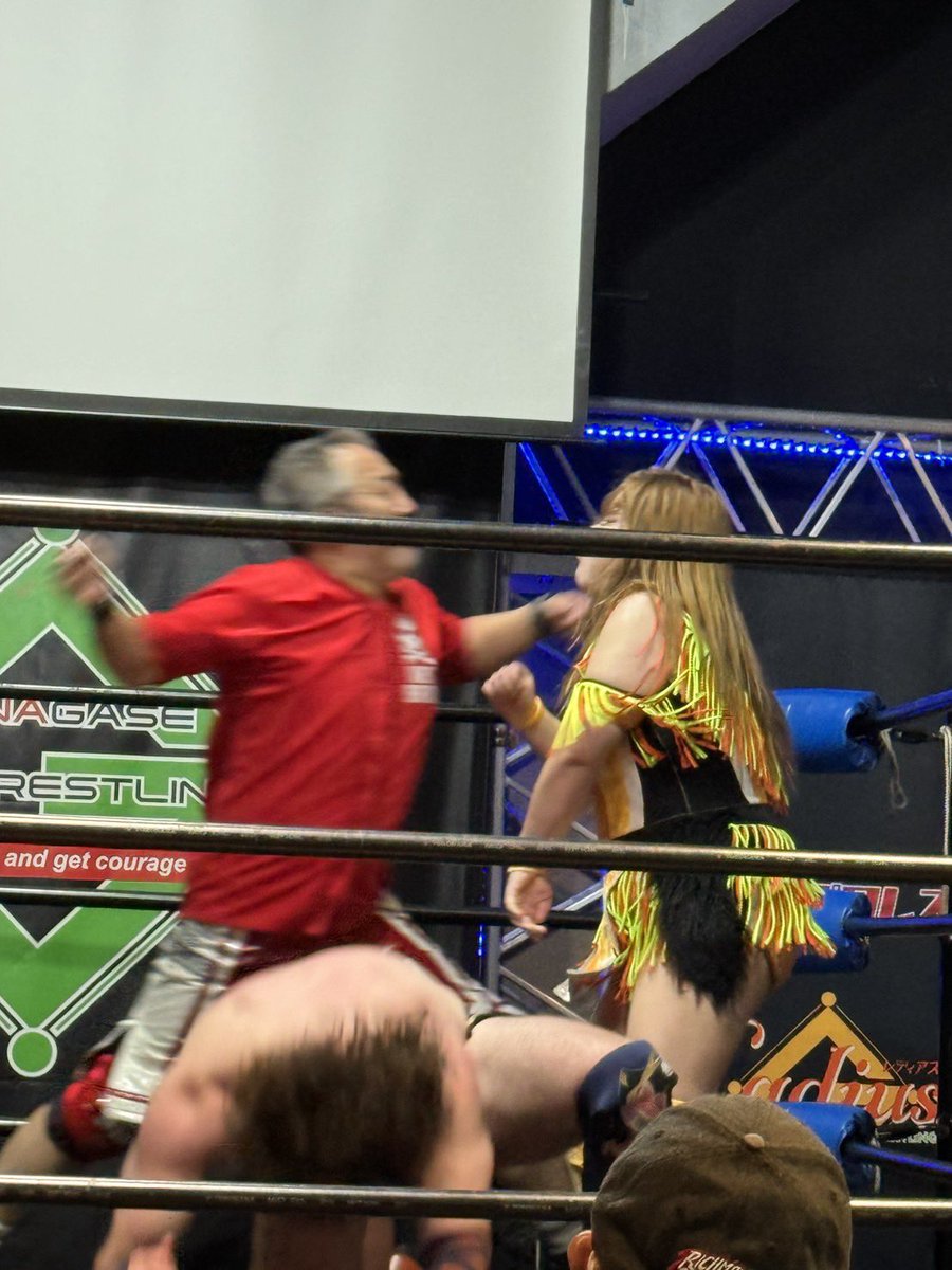 m_a_r_i_0130's tweet image. #フライデーナイトマッチ ありがとうございました。
過酷なルールでしたね…

…え？3対1じゃないですよね。
無事生きてます！w