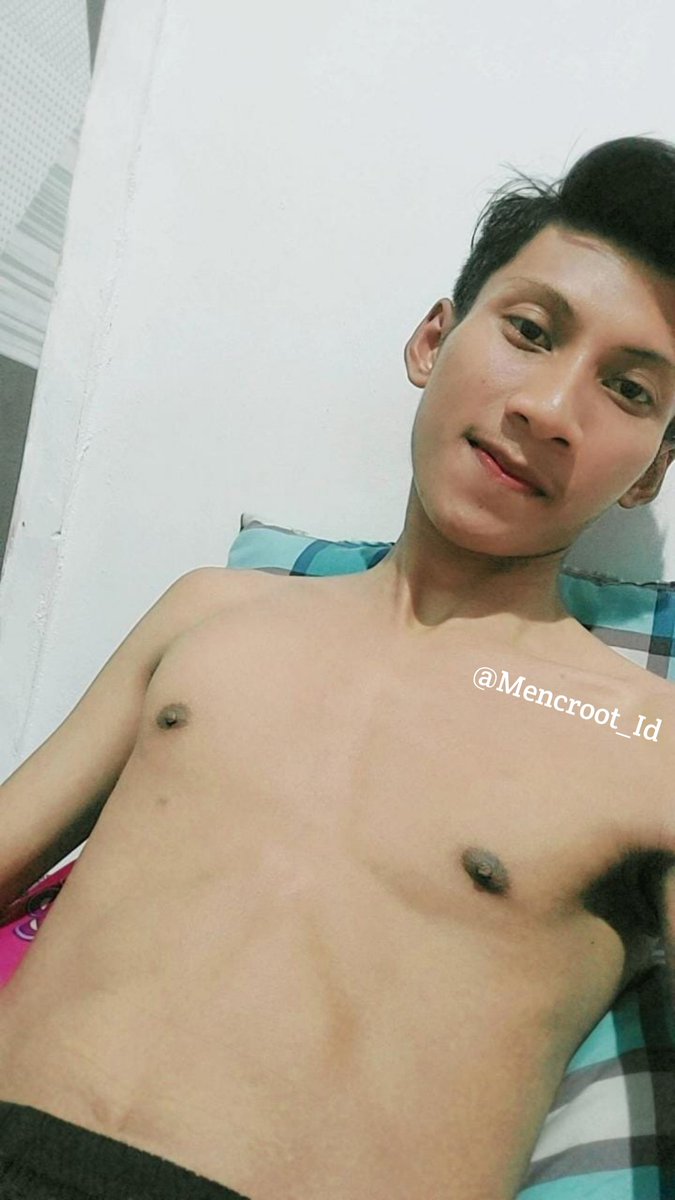 Mencroot_Id's tweet photo. prank collection by @Mencroot_Id 📌

berhasil prank abg ganteng kontraktor proyek pt nih 💦 https://t.co/Zja1k9RD4f
