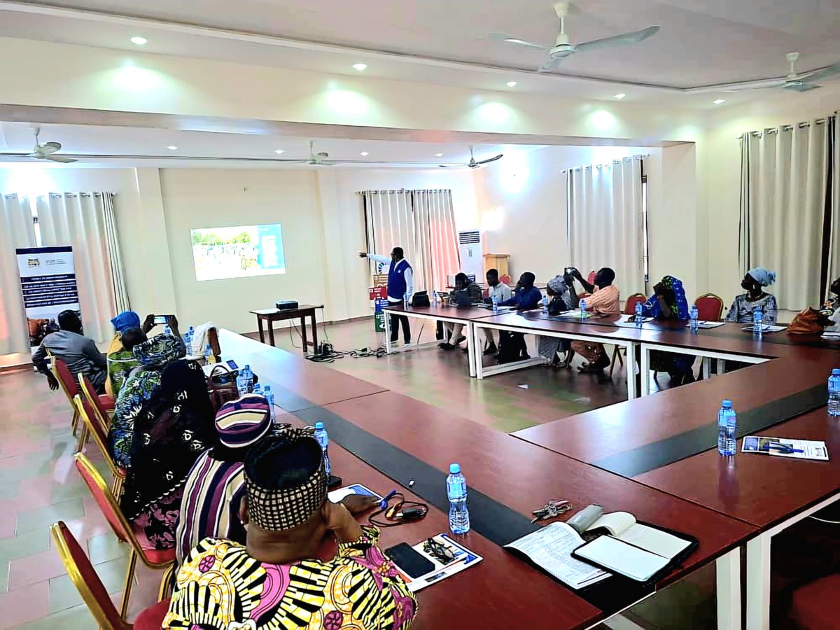 OIMBenin's tweet photo. À #Natitingou, pendant 2️⃣ jours, acteurs locaux, autorités &amp; partenaires ont validé l’évaluation sensible au genre pour renforcer la résilience climatique des communautés du Nord Bénin.
Avec l’appui de @IOMDevFund, l’initiative priorise le renforcement des capacités des locales. https://t.co/A1pKxGv7ed