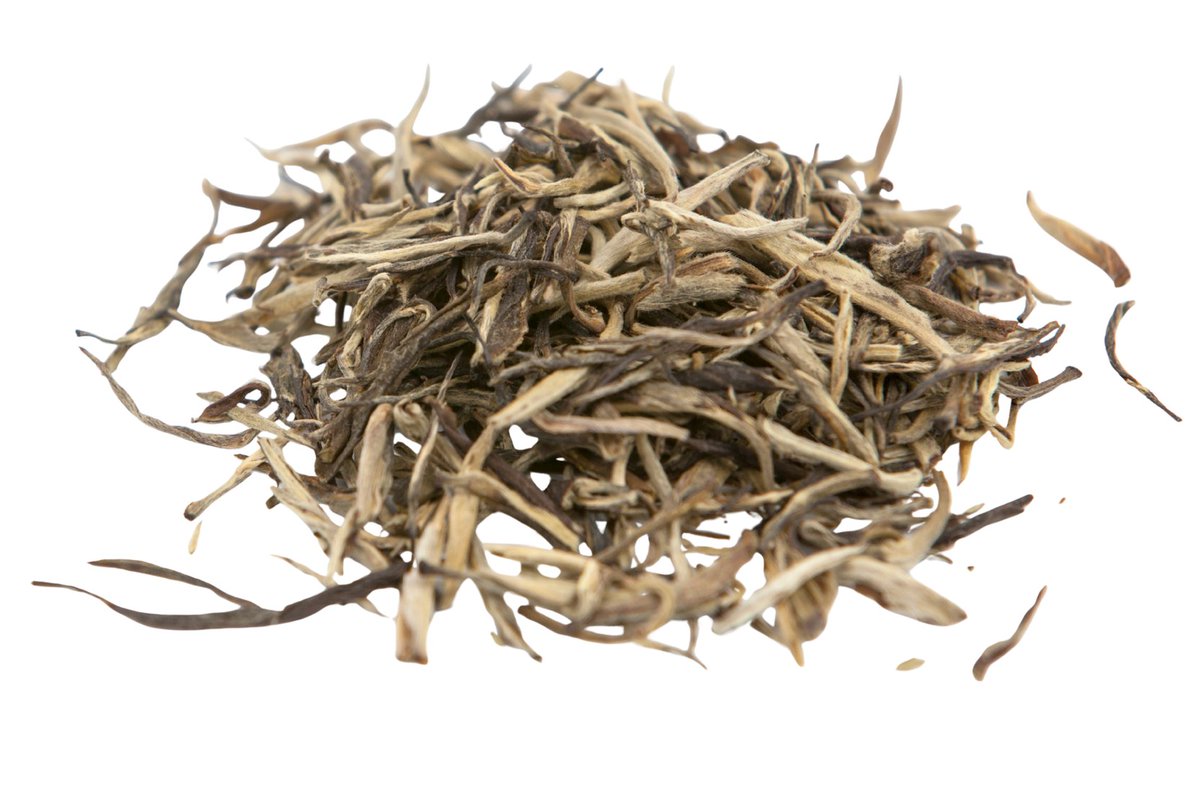 Kenyan white tea, crafted from the prized 4/36 cultivar, is a rare and luxurious speciality tea made from hand-plucked buds that undergo a 10-12-day shade drying process to develop their delicate floral and honeyed flavours. With ~30,000 buds required per kilogram, its production