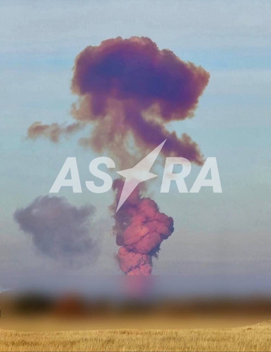 Фиолетовый дым поднялся над ракетным полигоном под Оренбургом 

Над городом Ясный в Оренбургской области, где находится одноименная пусковая база, поднялось облако фиолетового дыма. Перед этим был слышен взрыв.