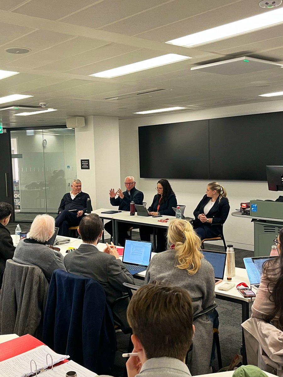 MLClem's tweet image. Delighted to welcome Lord Francis Maude to ‘History of the Civil Service’ class to reflect on his experience as a reforming minister during the Cameron government

Part of @thestrandgroup MA Government Studies 👇
kcl.ac.uk/study/postgrad…

@policyatkings @KingsSSPP @KingsCollegeLon