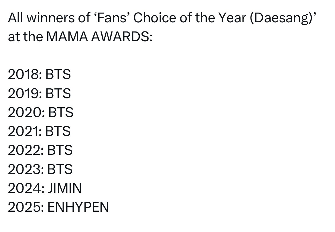 ahgasela's tweet image. GUYS I STILL CANT BELIEVE WHAT IS HAPPENING RIGHT NOW 😭😭😭