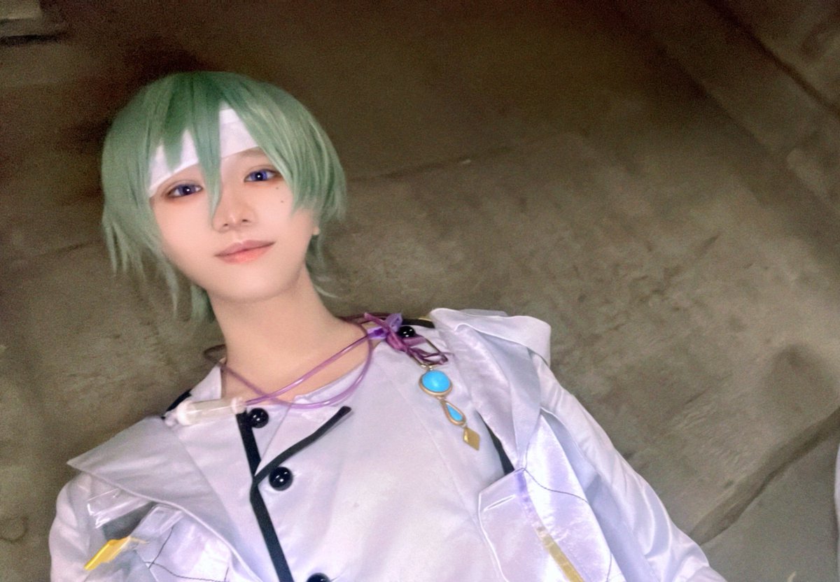 Moku_cos02's tweet image. 藍良くんと巽先輩で夜アコに居ました👻※cos
 #アコスタ池袋