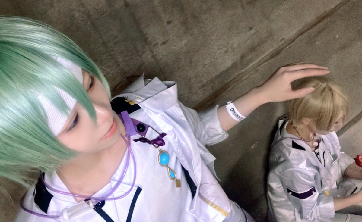 Moku_cos02's tweet image. 藍良くんと巽先輩で夜アコに居ました👻※cos
 #アコスタ池袋