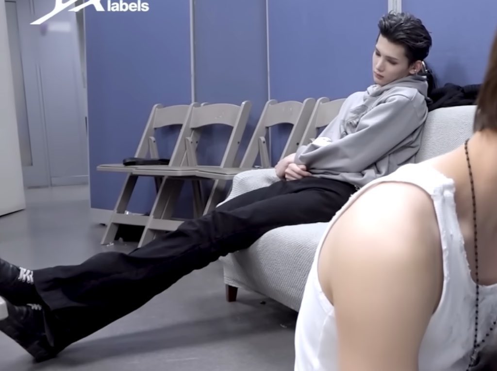 anonymousbread8's tweet image. boy why are you so long