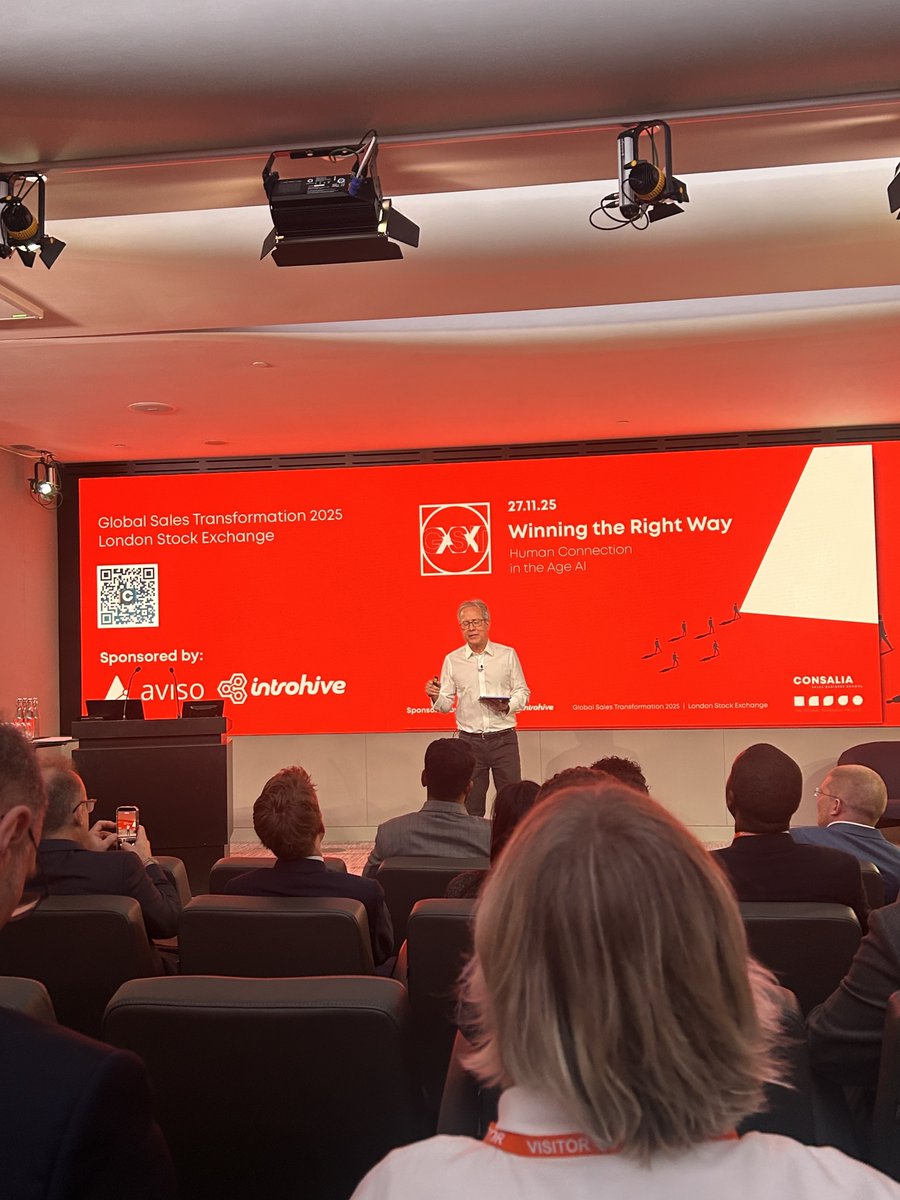 Introhive's tweet image. 💡Great afternoon at the GST XX even, including a session led by Introhive&apos;s Dr. Ryan O&apos;Sullivan! Key takeaways on AI in sales: identify stakeholders, use insights, and engage early. For more on AI, see our guide: introhive.com/resource/ai-po… #Introhive #GSTXX #BusinessTransformation