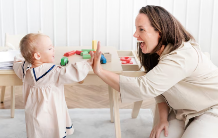 Empleador de hogar: si vas a contratar a una persona en tu hogar, gestiona sus altas y bajas desde la App o Web de #Importass, sin tener que desplazarte.
Actualiza también salarios, horarios o condiciones laborales 📑
run.gob.es/bouEH
#EmpleoDeHogar #TrámitesOnline