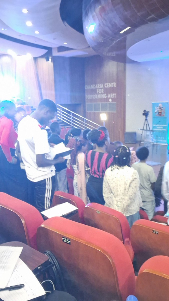 Zennmjanja's tweet photo. Group photo during the Truth,Trust and worldwidejournalism event by BBC.
#WeareUon
#Truejournalism
#WorldwideJournalism https://t.co/UPXD2ijHXy