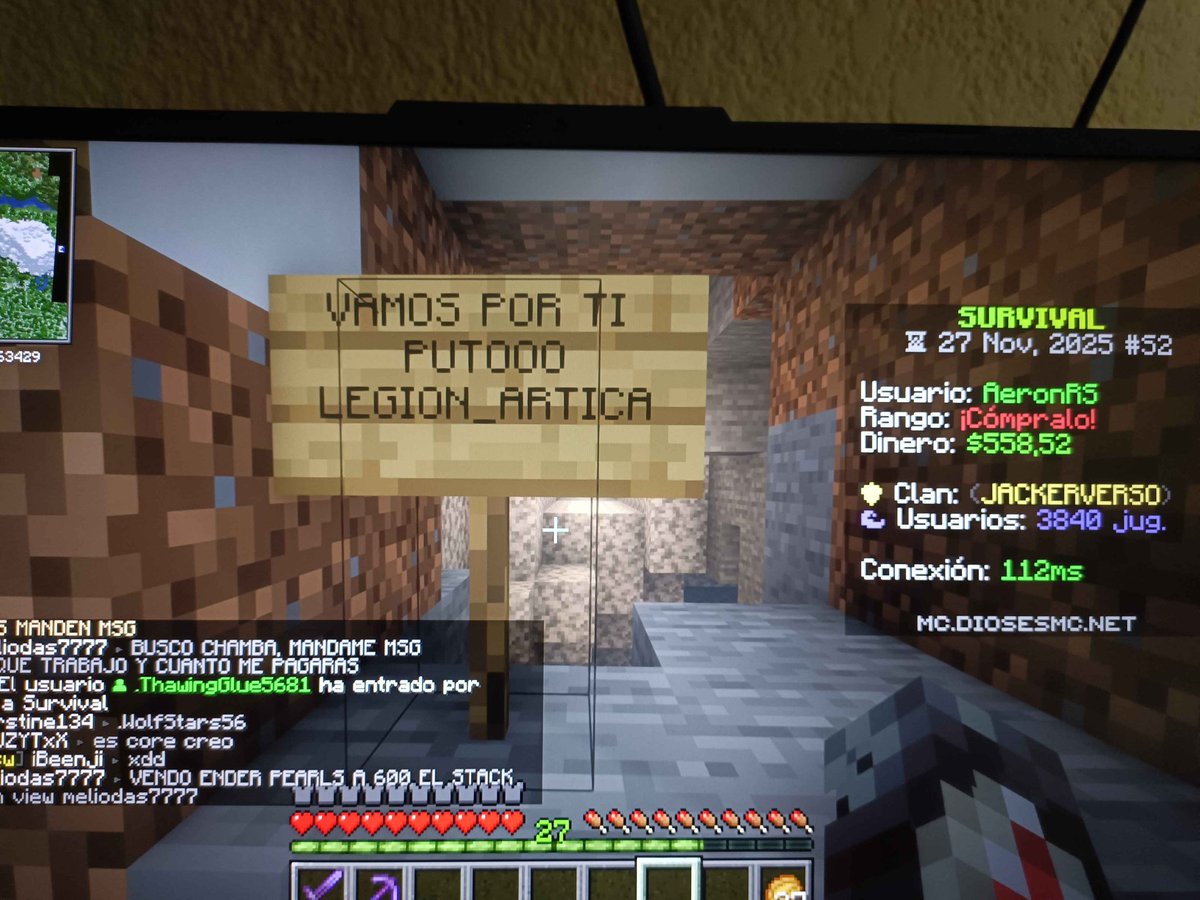 Ayer nos cayó la mafia en el server de <a href="/DiosesMcOficial/">DiosesMC Oficial</a> jajaja
Destruyeron huertos y granjas 

No sé quienes sean pero ahora entraré al server, prendo stream y vemos a ver qué pasa