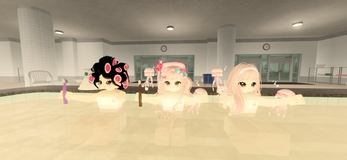 rencgoxu's tweet image. mandi dulu guys biar mas maja ngelirik kita @wprkfmz