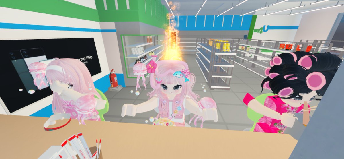 rencgoxu's tweet image. mandi dulu guys biar mas maja ngelirik kita @wprkfmz