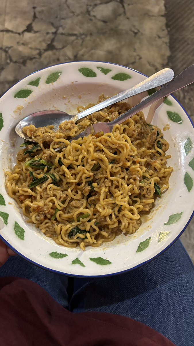 ANSRMD's tweet image. makan mi nyemek sumber sareh @jojokpranoto di pasar talun, ayo ayo mumpung yang jualan ga lagi di yurop🫣