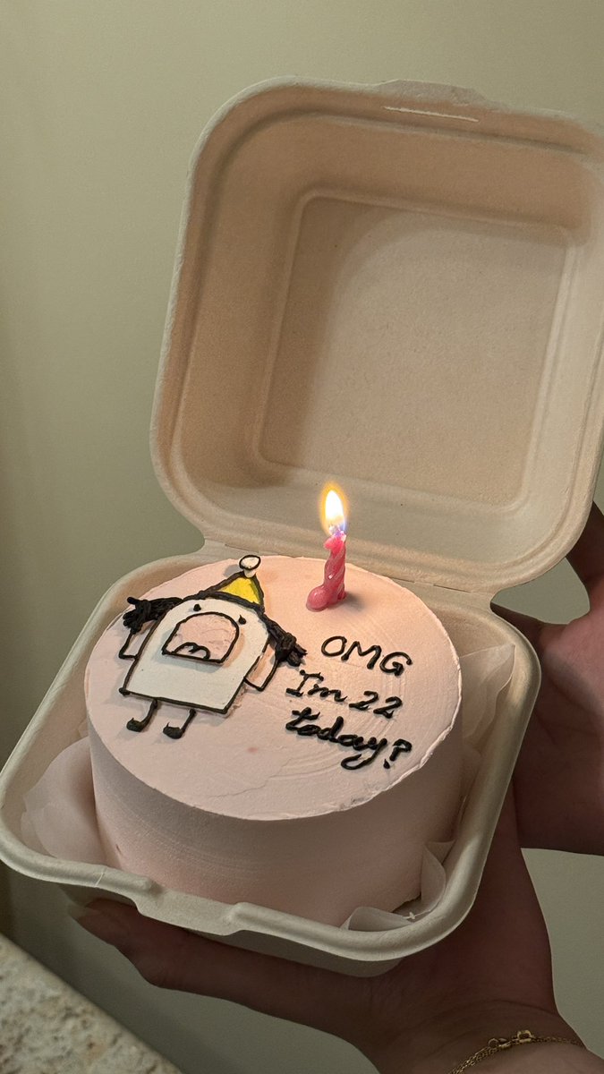 Sa_k230's tweet photo. Happy 22nd birthday to me!!🥹💕 https://t.co/bWjSYs2wsl