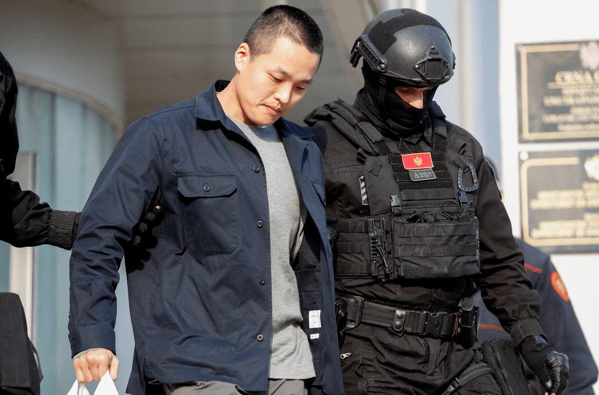 salfal180893's tweet image. Message to the Creator, Do Kwon
​There is a young man who ventured into the war and invented a brilliant idea, but he erred in choosing the opponent, even though the idea itself was sound.
​#lunc #ustc #terraform