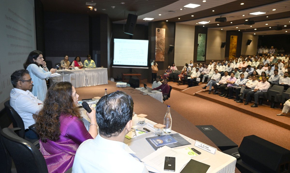 mybmc's tweet image. 🔹बृहन्मुंबई महानगरपालिका सार्वत्रिक निवडणूक- २०२५ करिता प्रभागनिहाय प्रारुप मतदार यादी कार्यक्रमाच्या अनुषंगाने करावयाच्या कार्यवाहीबाबत महानगरपालिका आयुक्त तथा जिल्हा निवडणूक अधिकारी श्री. भूषण गगराणी यांच्या प्रमुख उपस्थितीत आज बैठक पार पडली. 

🔹अतिरिक्त महानगरपालिका आयुक्त…