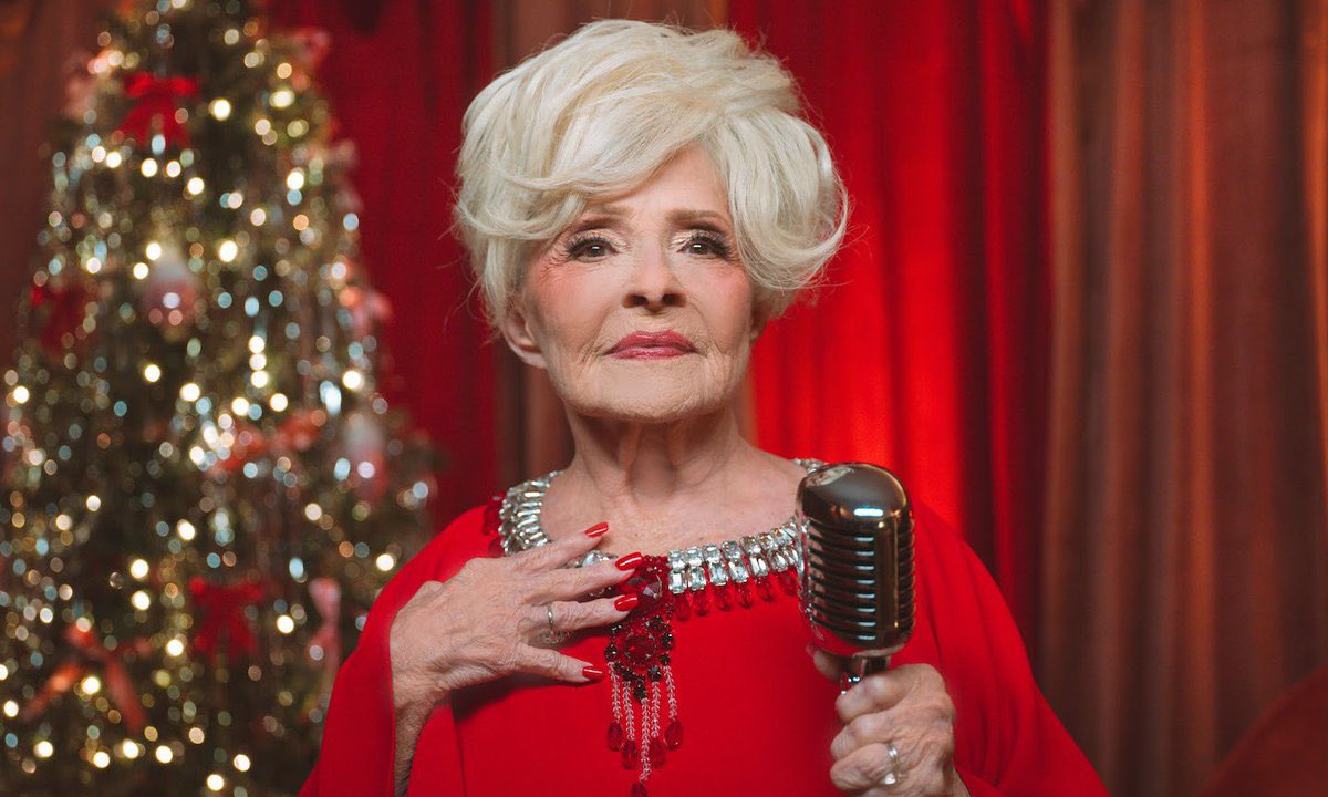 ‘Rockin' Around The Christmas Tree’ by Brenda Lee hits #1 on US Spotify with 1.25 million streams.