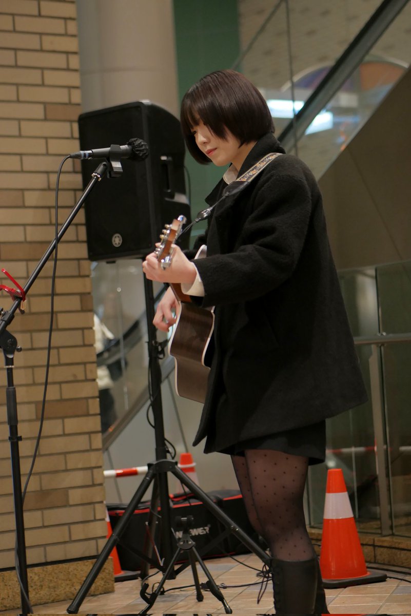 2025/11/28
LIVE EFFECT in ウインズ難波前(なんばパークス1階)
愛梨(あいあい)さん。

彷徨いつつも初めての場所に到着。
CD羽ばたきました👏

#LIVEEFFECT