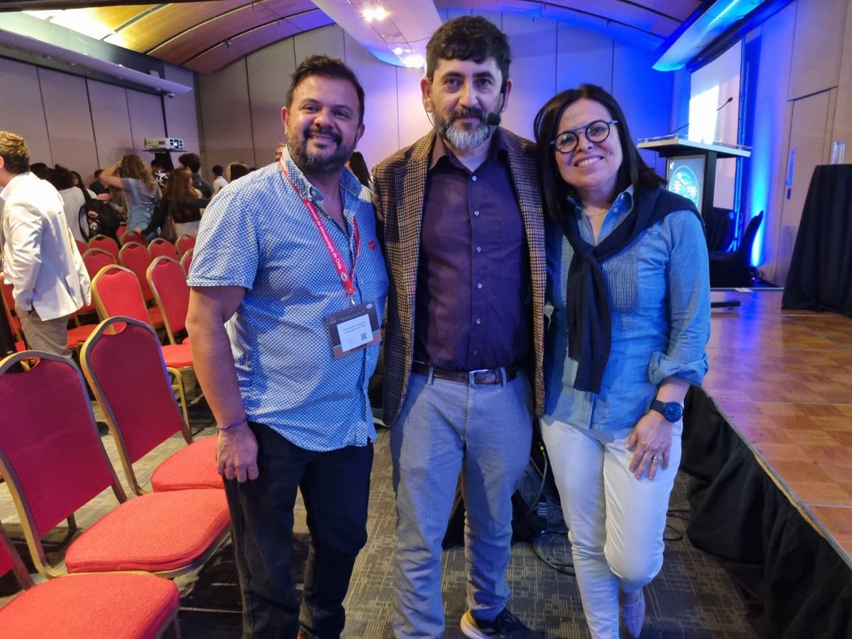 rondax's tweet photo. Muy agradecido de la @_SoMiCh por la invitación a cerrar su congreso. Un honor y una alegría. https://t.co/pzIxjL16u3