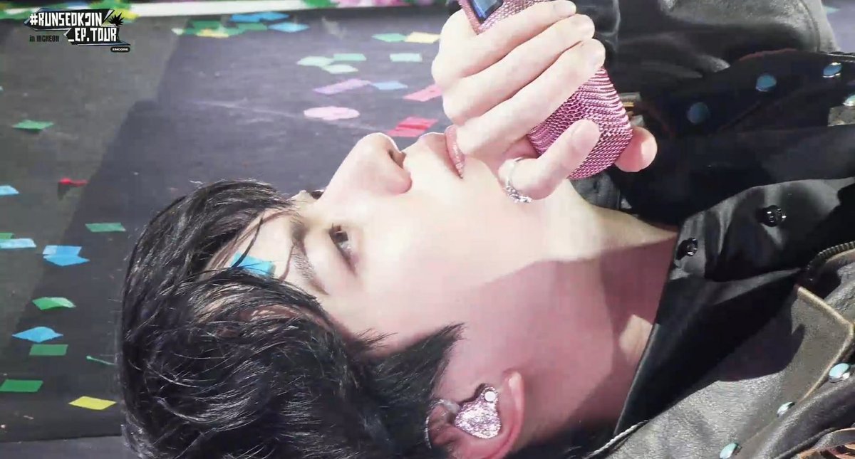 areaksj's tweet image. I&apos;m afraid we will forever in debt to seokjin. from 2024 festa &apos;til &quot;i don&apos;t want this to end&quot; from encore, he gave us his absolute best evey time and even more. It hurts🥲