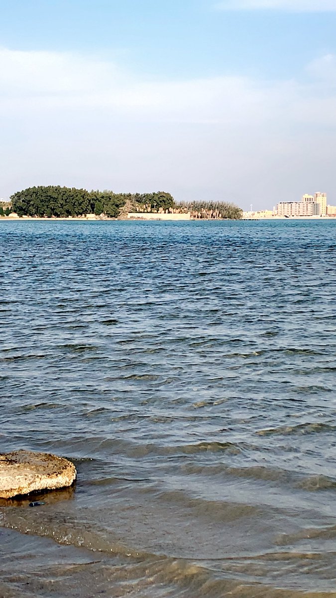 alkuliaf's tweet image. اللهم صلي وسلم على نبينا محمد خلال مروري على شاطي الهاف مون بالخبر العزيزيه وجولتي البسيطة كانت اجواء رائعة استمعت 💐💐💐👋