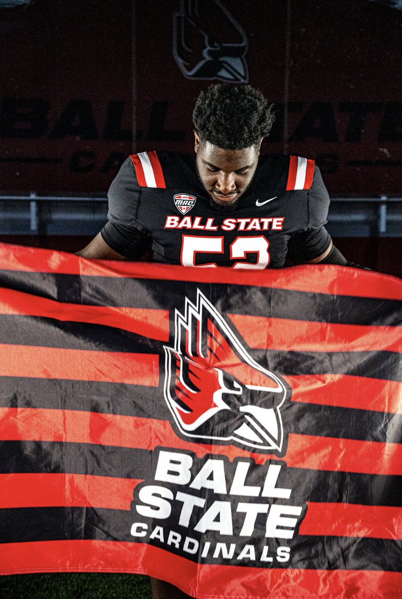 Enjoyed my Official Visit at Ball State University! Coaching staff was great and the atmosphere was amazing🐦‍🔥 <a href="/CoachU_BSU/">Mike Uremovich 🇺🇸</a> <a href="/Coach_ABarr/">Alex Barr</a>