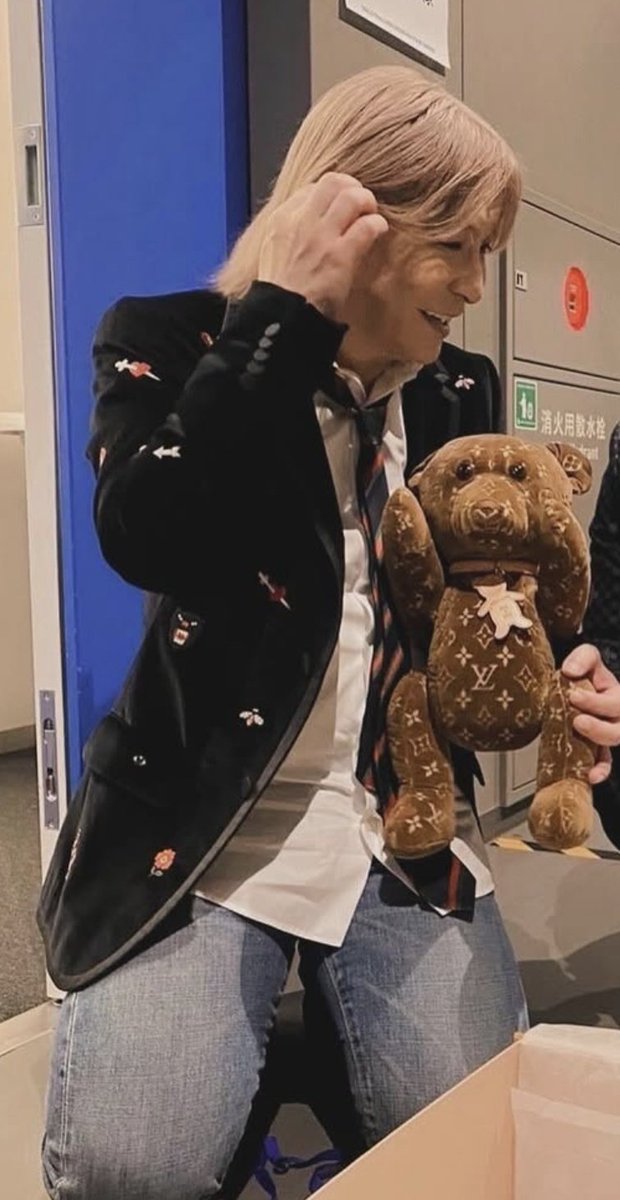 t_mue_needs__'s tweet image. このジャケットも可愛かったしお似合いだったよね💕
良いなぁ〜